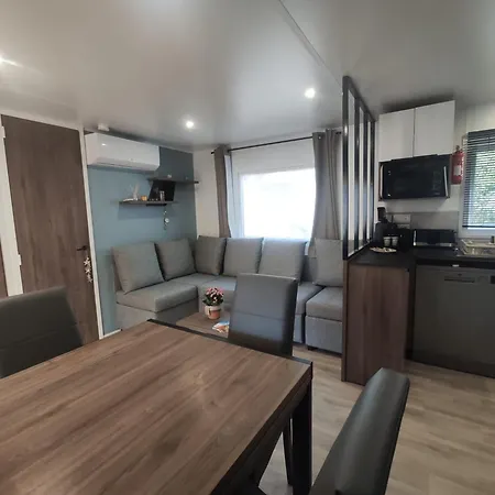 Camping A La Brise Du Ferret - Les Embruns Lège-Cap-Ferret